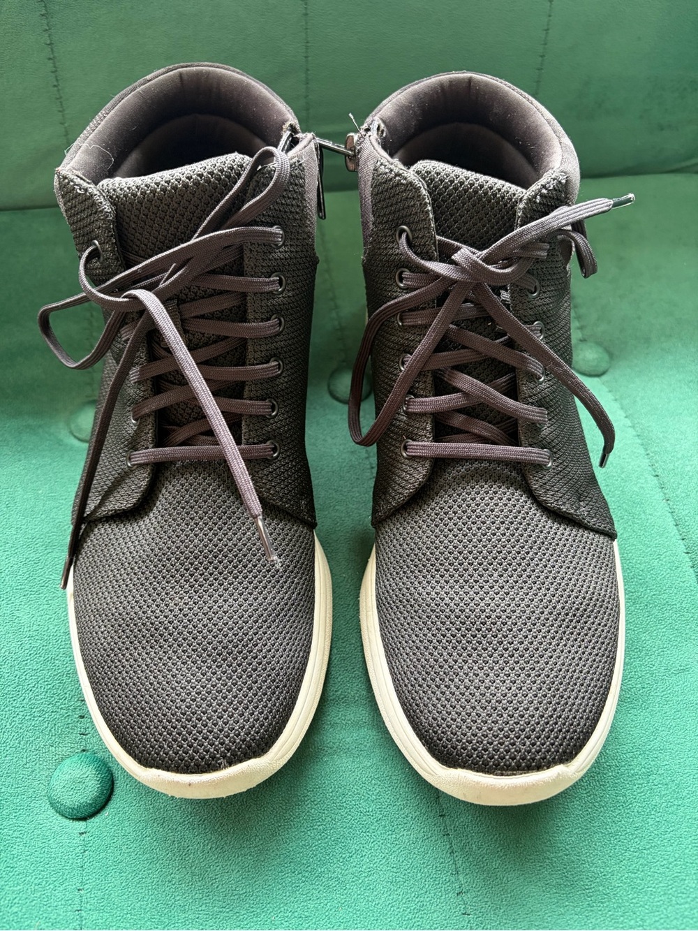 Clark’s Cloud Steppers Black Camo High-Top Lightweight Sneakers with White Sole - Picture 2 of 10